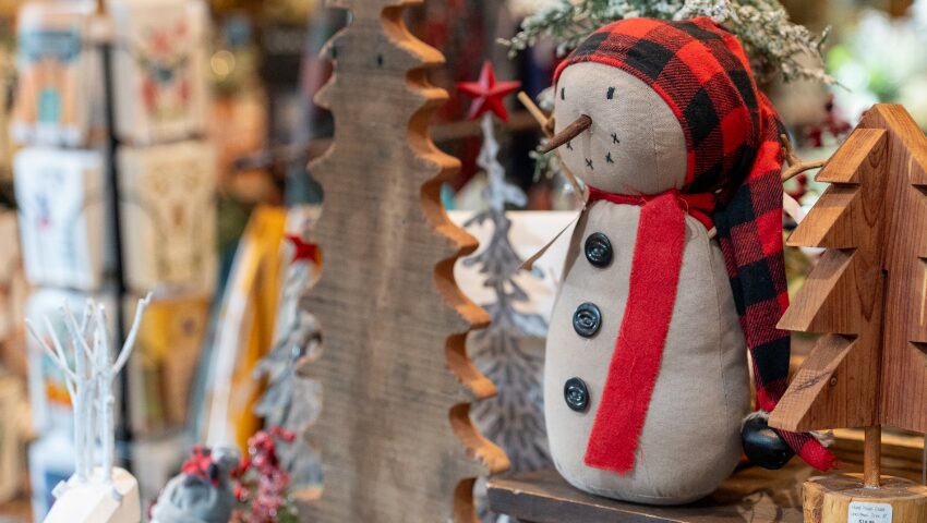 YR-Blog-BodyImage-2column-850x480-christmas-in-the-village-2
