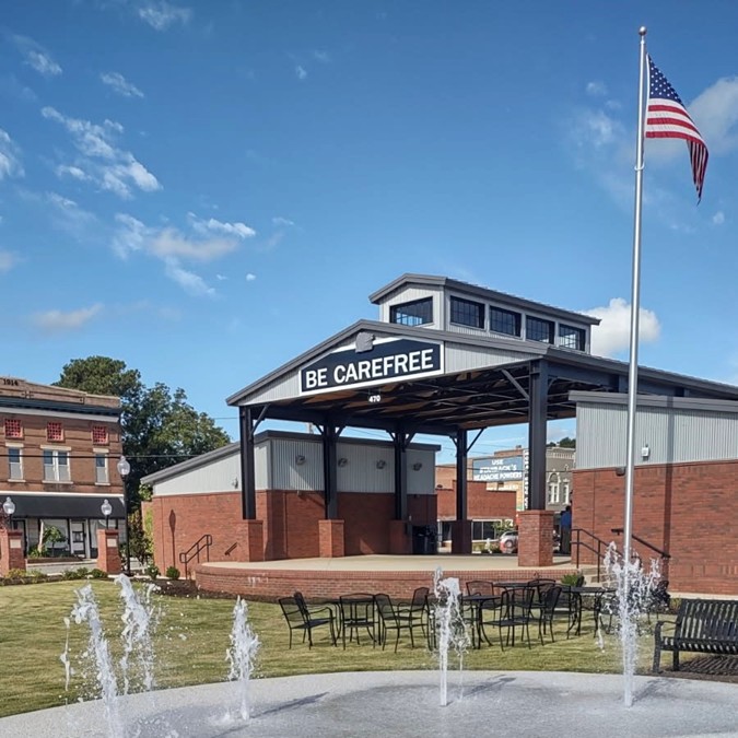 CarltonFamilyWaterFeaturejpg